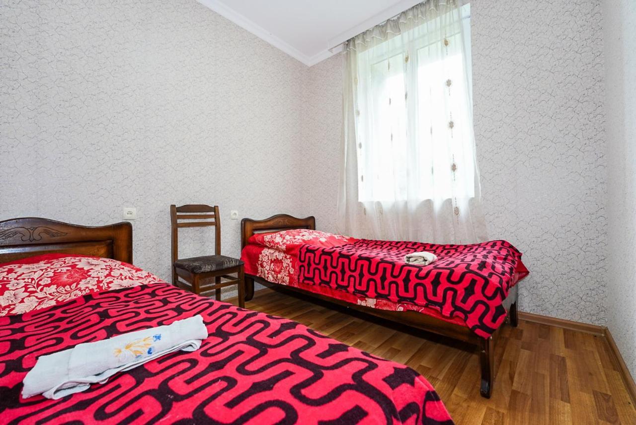 Bori'S Guesthouse Ushguli ภายนอก รูปภาพ