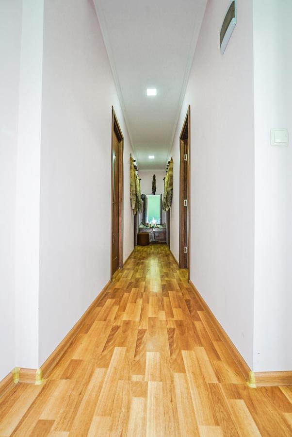 Bori'S Guesthouse Ushguli ภายนอก รูปภาพ