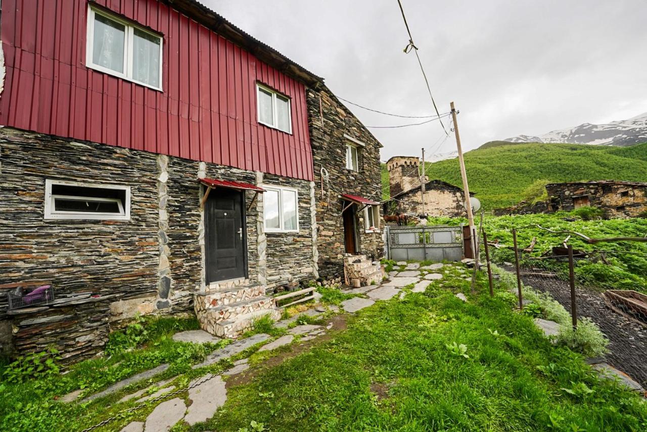 Bori'S Guesthouse Ushguli ภายนอก รูปภาพ